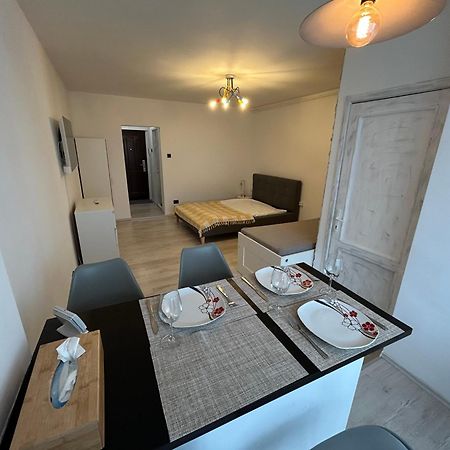 Luxury Studios - Soarelui 10 Braşov Esterno foto