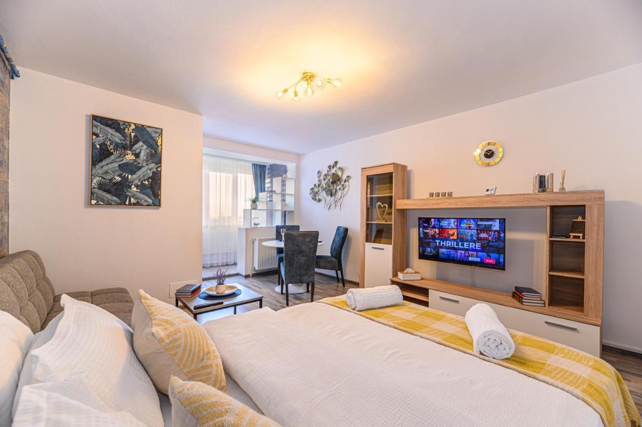 Luxury Studios - Soarelui 10 Braşov Esterno foto
