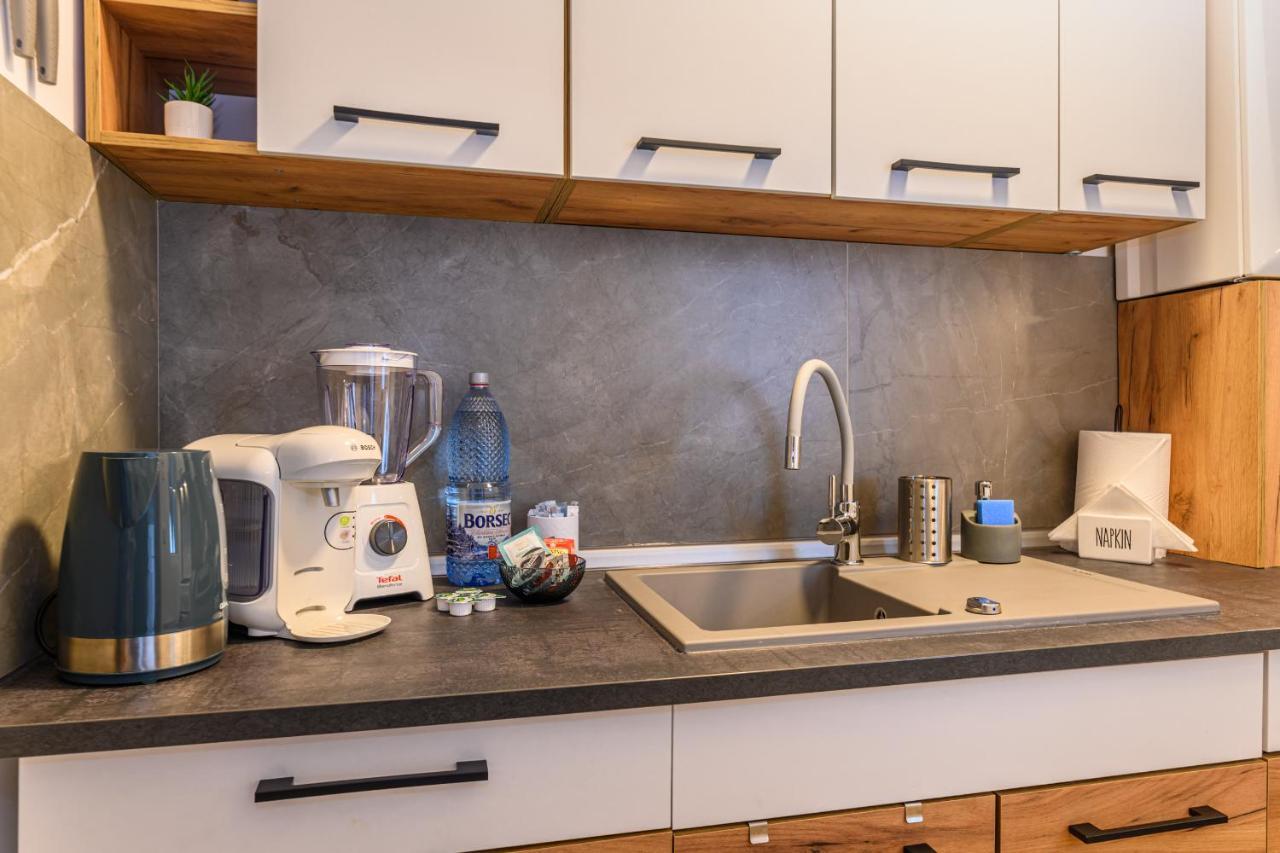 Luxury Studios - Soarelui 10 Braşov Esterno foto