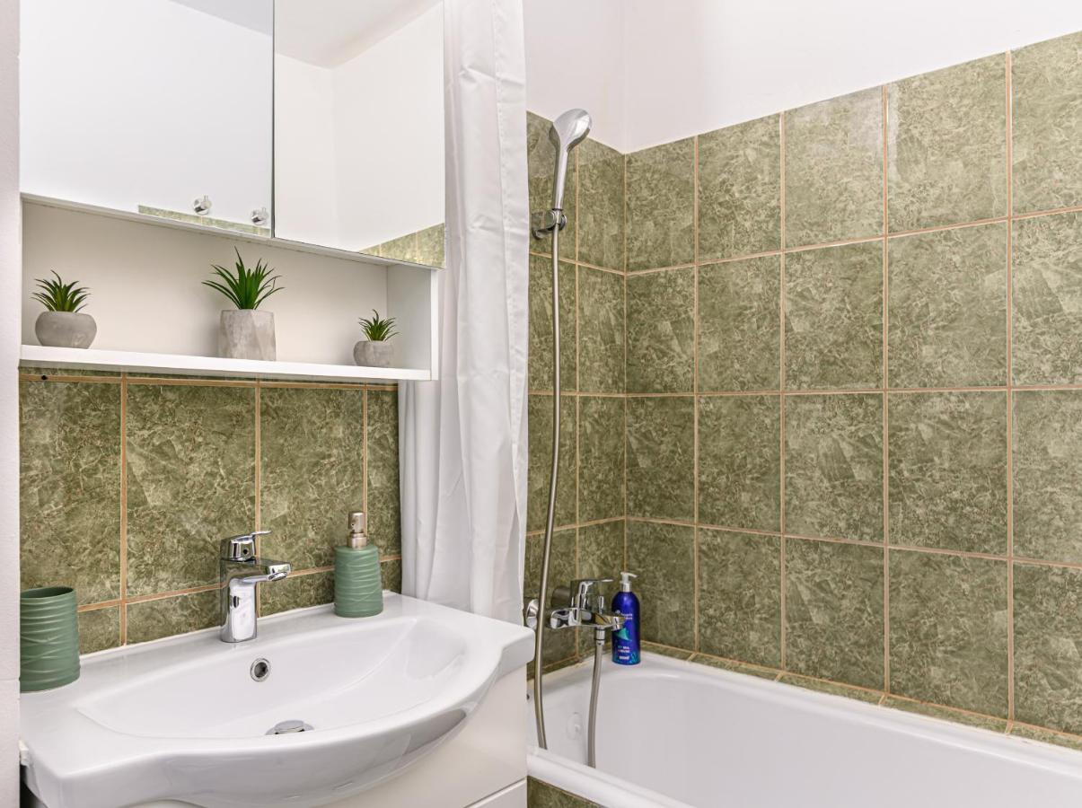 Luxury Studios - Soarelui 10 Braşov Esterno foto
